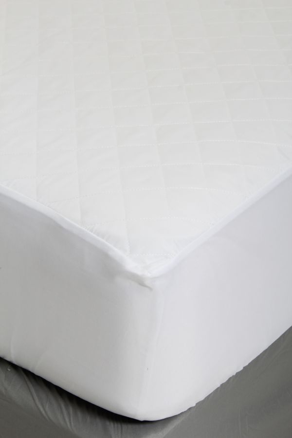 QUILTED WATERPROOF MATRESS PROTECTOR