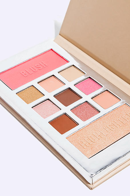 Eyeshadow And Face Palette