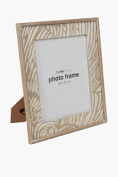 Shelly Wooden Frame, 20x25cm