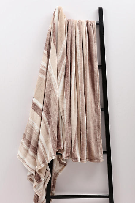 Super Plush Classic Stripe Blanket, 200x220cm