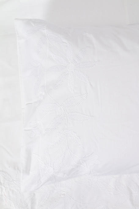 2 Pack Embroidered Leaf Pillowcase