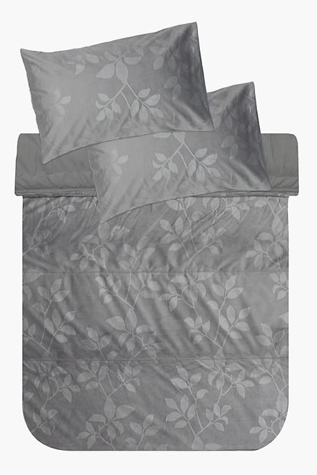 Velvet Presssed Leaf Comforter Set
