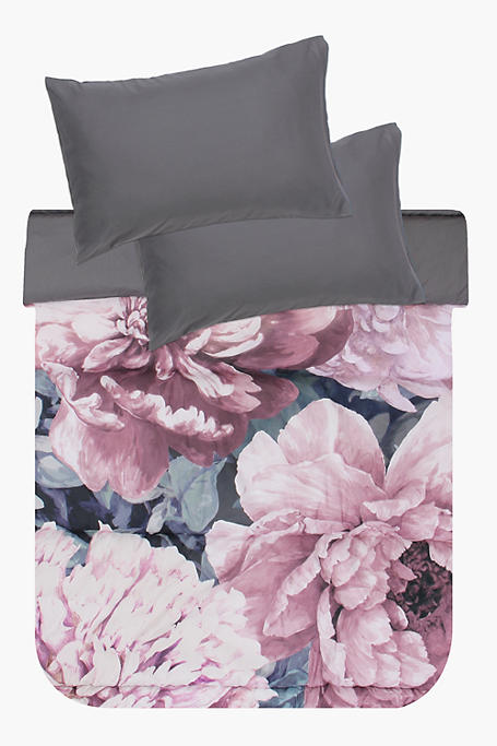 Photographic Compassion Flower Comforter Set
