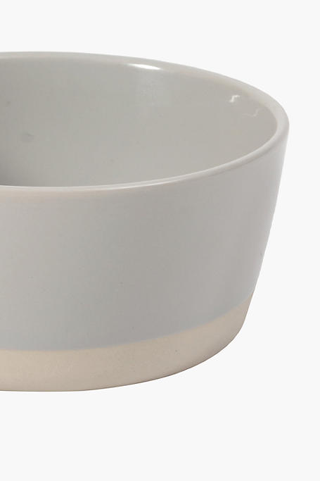 Lip Base Stoneware Bowl