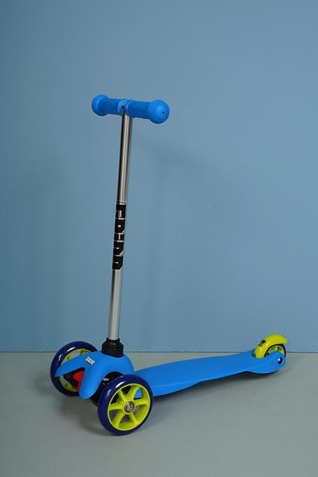 Junior 3-wheel Scooter